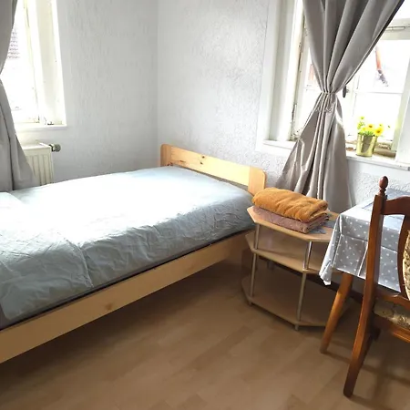 Doppelzimmer Fuer 2 Personen Πανσιόν Schwallungen